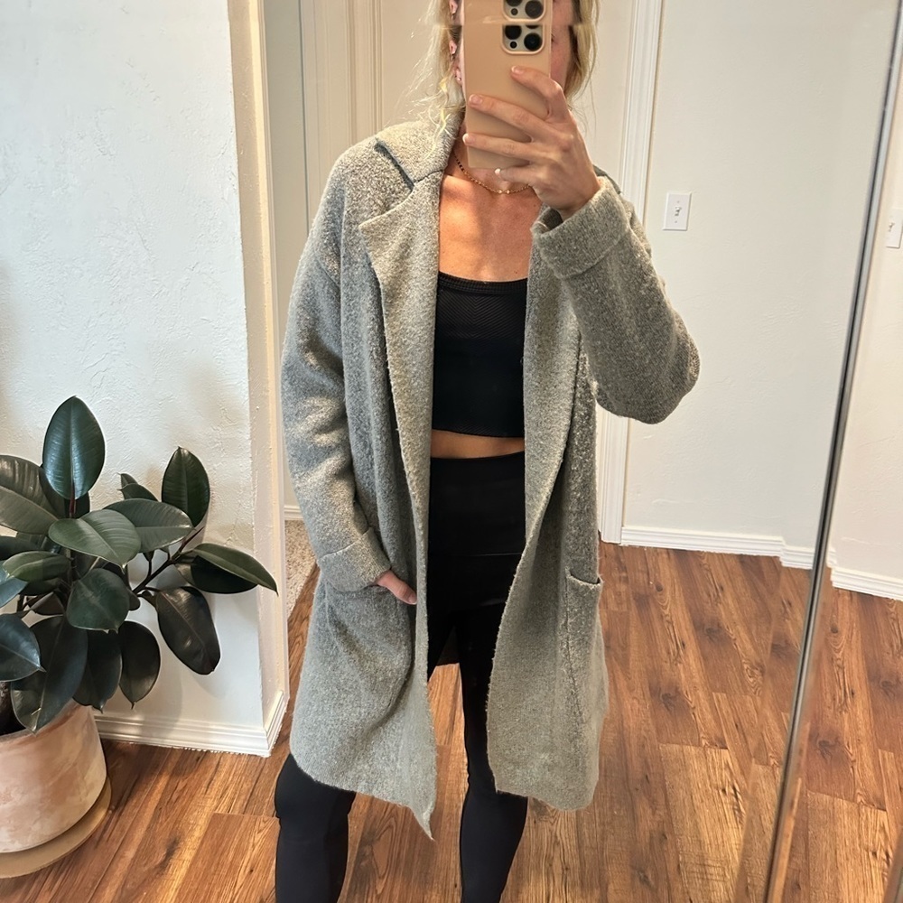 🌟SALE🌟 Lush gray oversized cardigan size medium - Picture 6 of 9